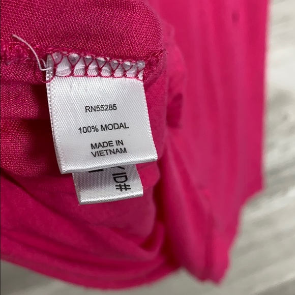 Express Hot Pink Tee Shirt - Picture 5 of 7